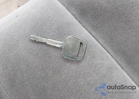 1999 Toyota Camry Le from USA, damaged, VIN 4T1BG22K1XU889078